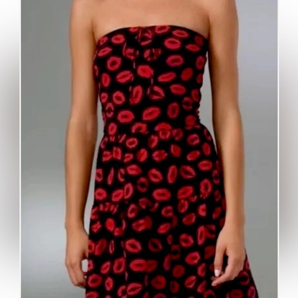 Marc by Marc Jacobs Pucker Up Strapless Dress Lips Print Navy & Red Sz Large NWT - Picture 4 of 15
